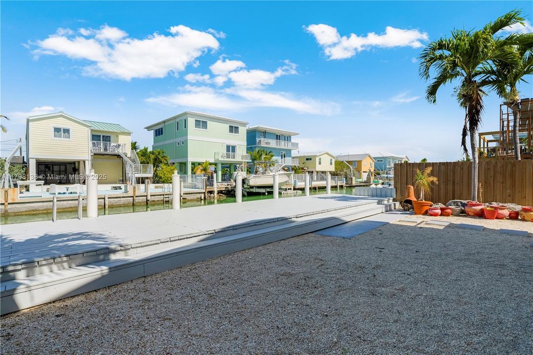 Недавно продано: $1,145,000 (3 спален, 2 ванн, 1056 Квадратных фут)