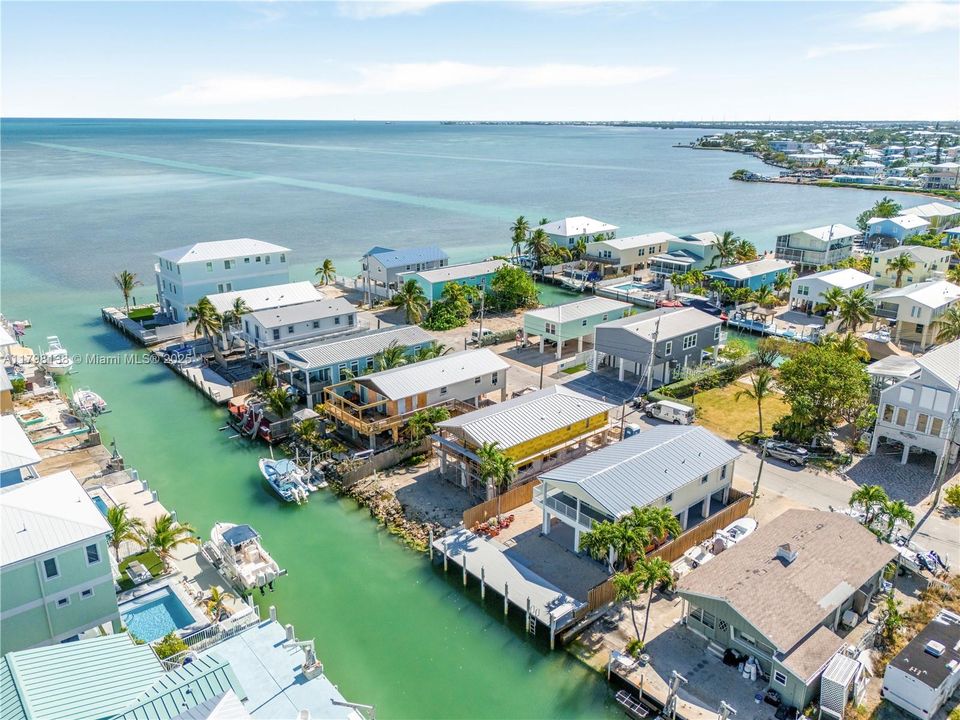 Недавно продано: $1,145,000 (3 спален, 2 ванн, 1056 Квадратных фут)