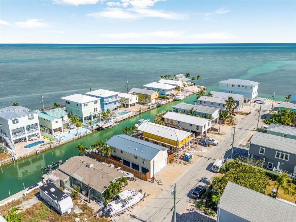 Недавно продано: $1,145,000 (3 спален, 2 ванн, 1056 Квадратных фут)