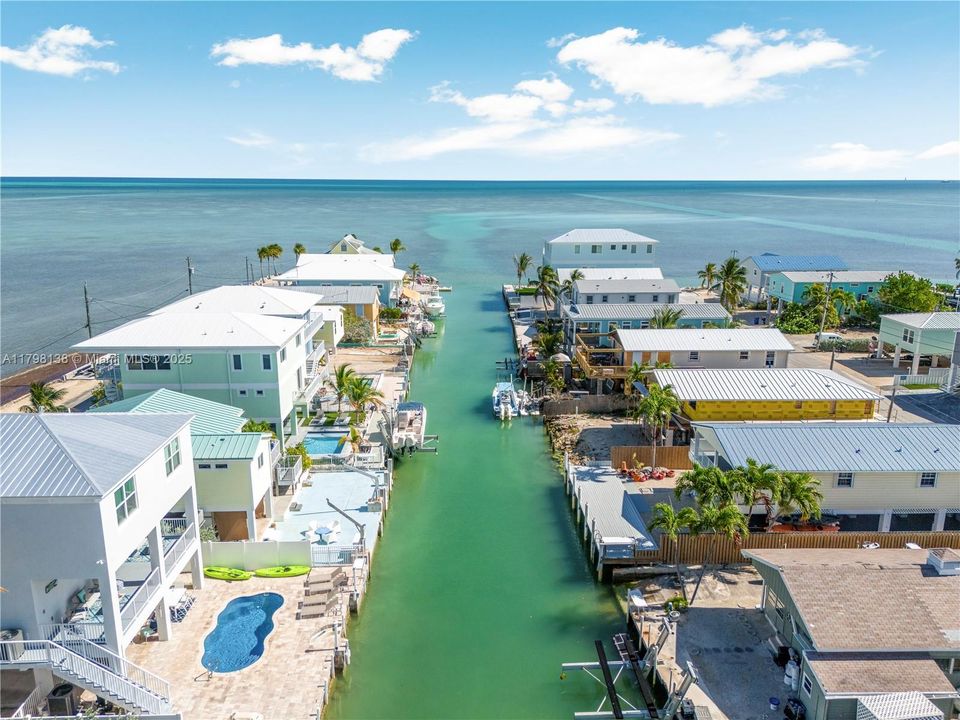 Недавно продано: $1,145,000 (3 спален, 2 ванн, 1056 Квадратных фут)