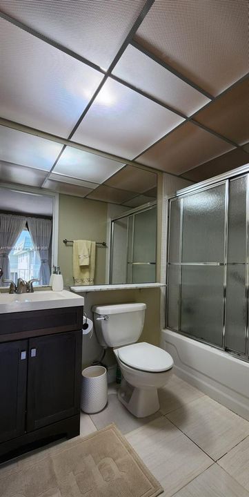 Vendido Recientemente: $65,000 (1 camas, 1 baños, 720 Pies cuadrados)