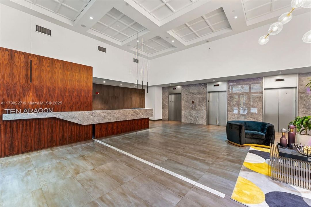 10 Aragon Lobby