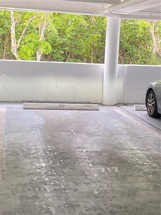 Recently Sold: $335,000 (1 beds, 1 baths, 991 Square Feet)