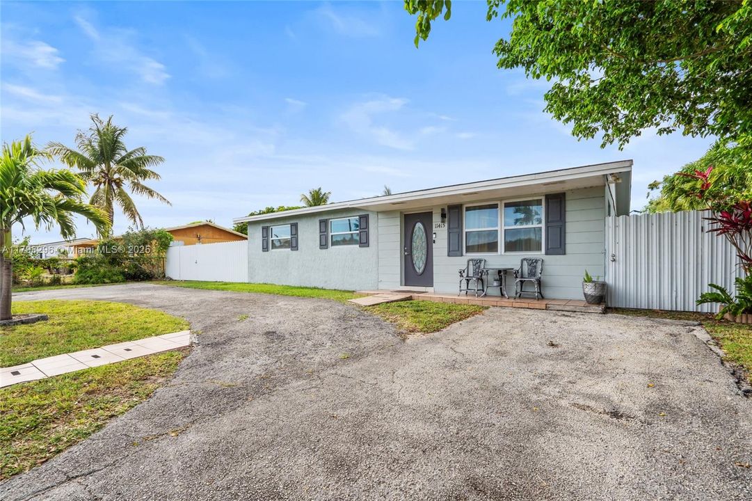 Vendido Recientemente: $429,000 (2 camas, 2 baños, 1080 Pies cuadrados)