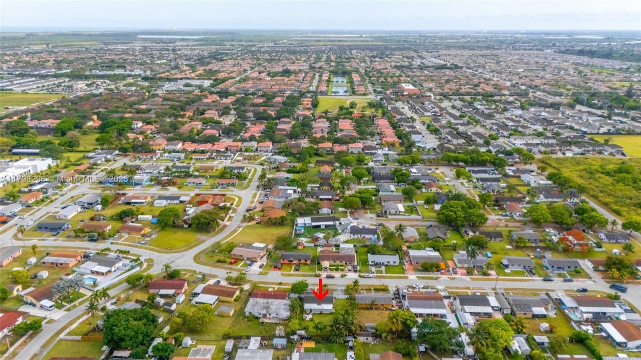 Vendido Recientemente: $429,000 (2 camas, 2 baños, 1080 Pies cuadrados)