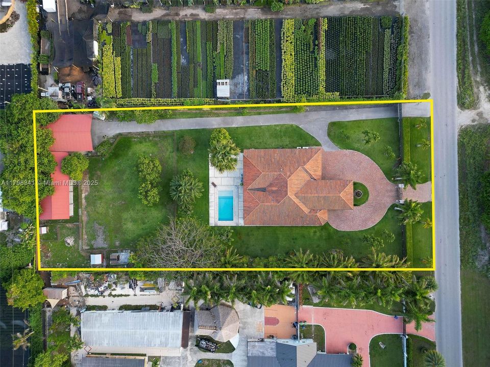 Recently Rented: $6,700 (5 beds, 3 baths, 3377 Square Feet)