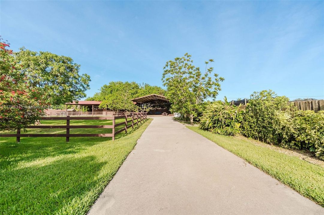 Recently Rented: $6,700 (5 beds, 3 baths, 3377 Square Feet)