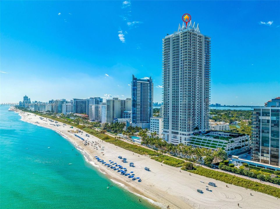 На продажу: $1,950,000 (2 спален, 2 ванн, 1392 Квадратных фут)