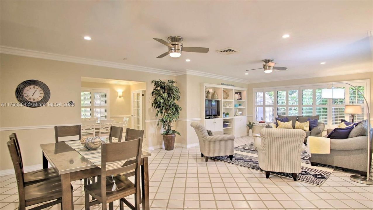 En Renta: $11,000 (4 camas, 3 baños, 2101 Pies cuadrados)