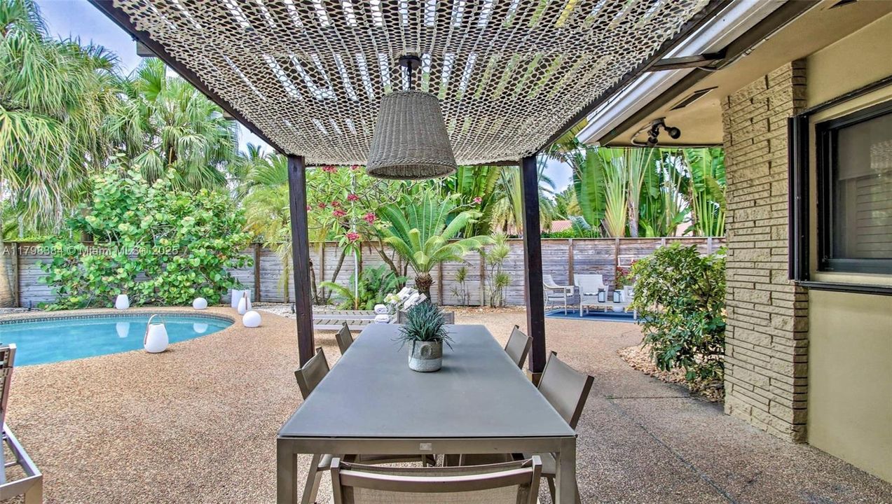 En Renta: $11,000 (4 camas, 3 baños, 2101 Pies cuadrados)