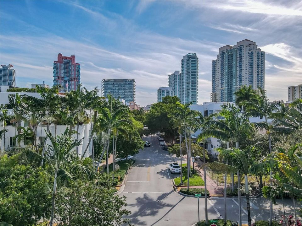 Recently Sold: $349,900 (1 beds, 1 baths, 630 Square Feet)