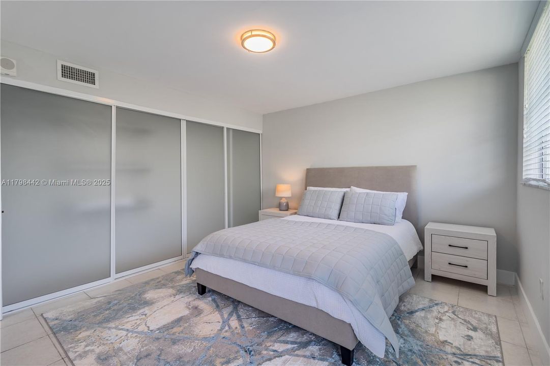 Recently Sold: $349,900 (1 beds, 1 baths, 630 Square Feet)