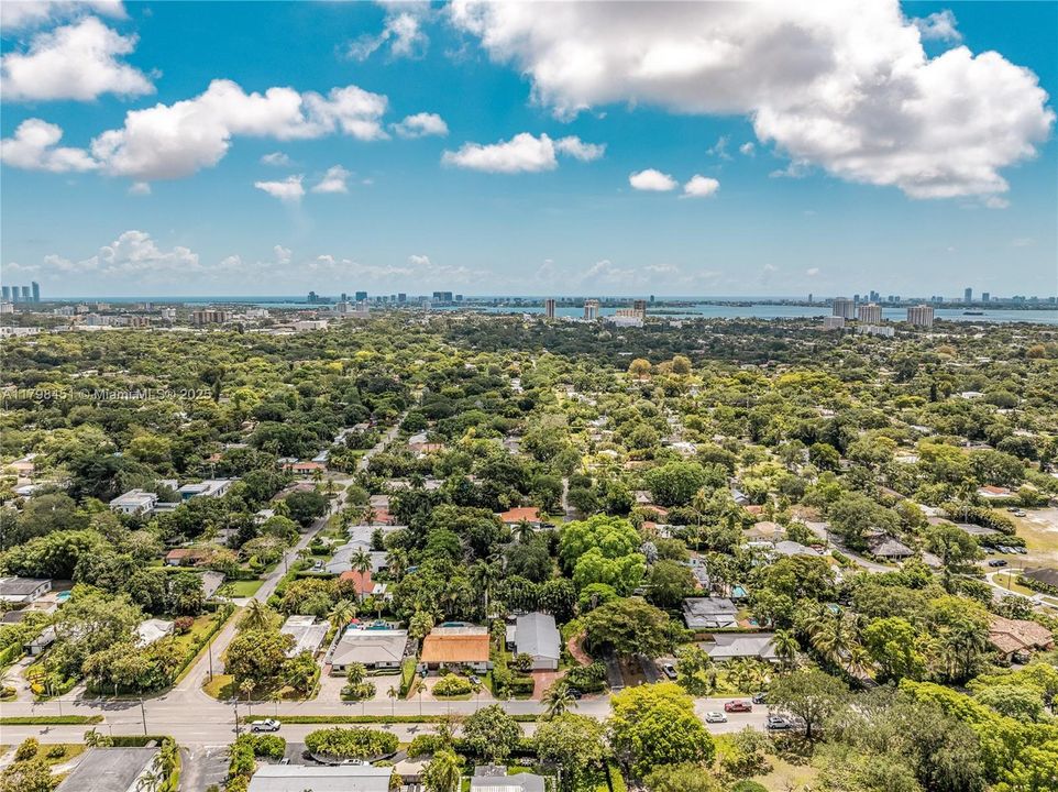 For Sale: $1,075,000 (3 beds, 2 baths, 1804 Square Feet)