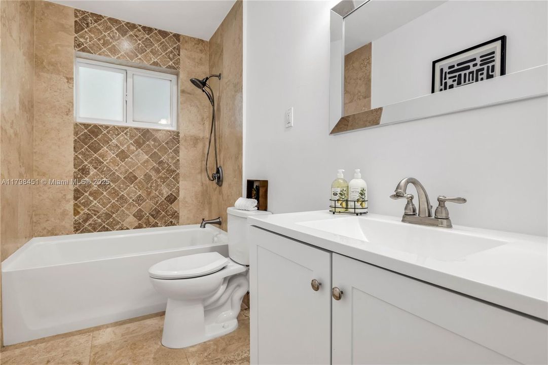 For Sale: $1,075,000 (3 beds, 2 baths, 1804 Square Feet)