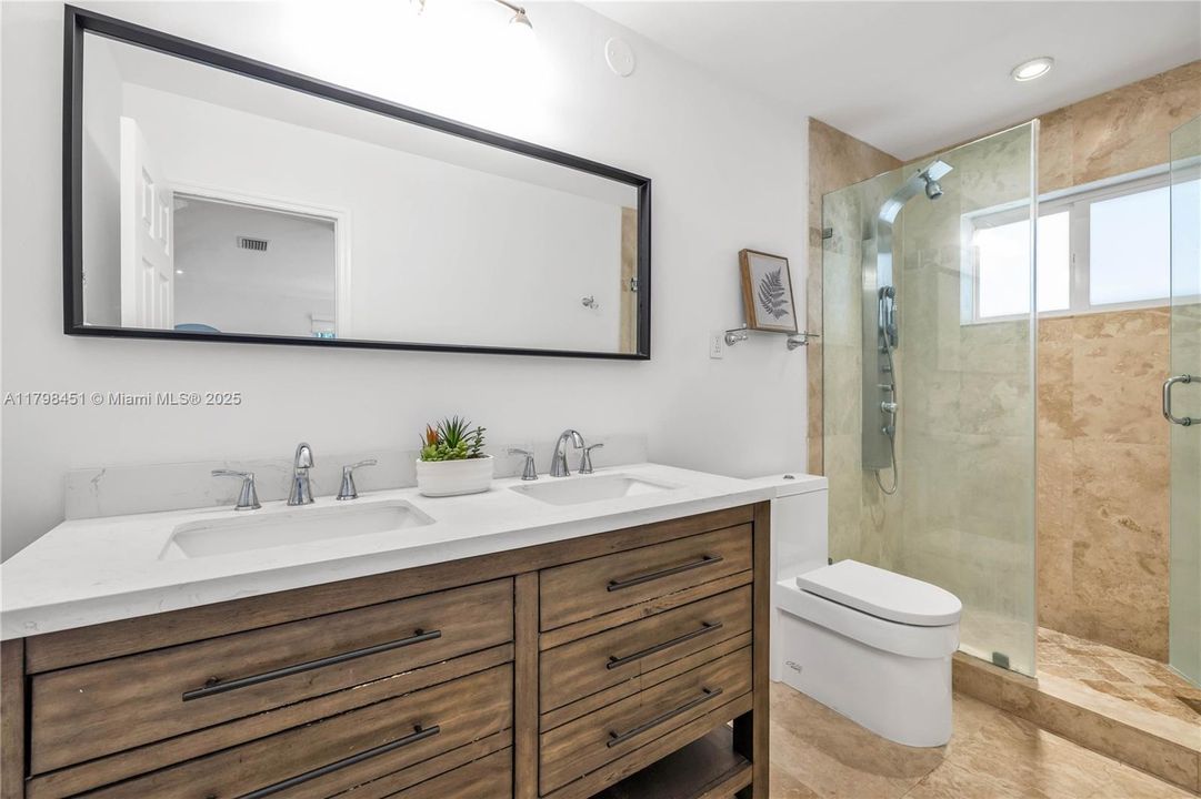 For Sale: $1,075,000 (3 beds, 2 baths, 1804 Square Feet)