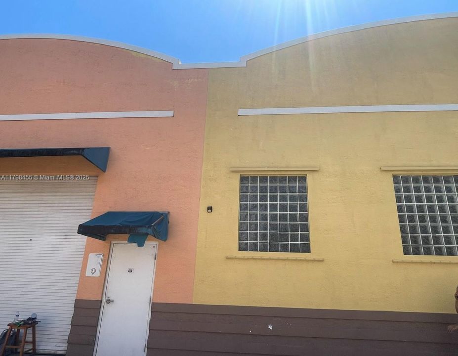 出租: $13,950 (0 贝兹, 0 浴室, 0 平方英尺)