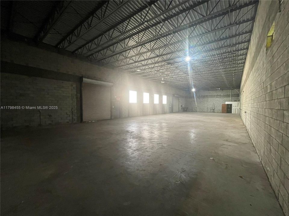 出租: $13,950 (0 贝兹, 0 浴室, 0 平方英尺)