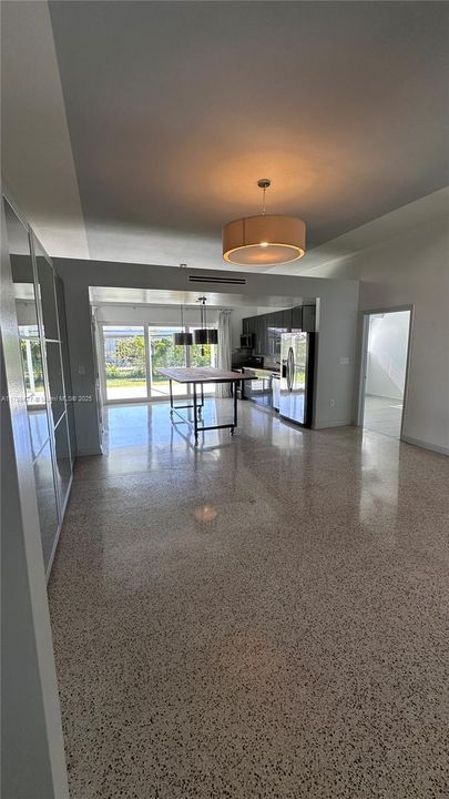 Recently Rented: $5,500 (3 beds, 2 baths, 2054 Square Feet)