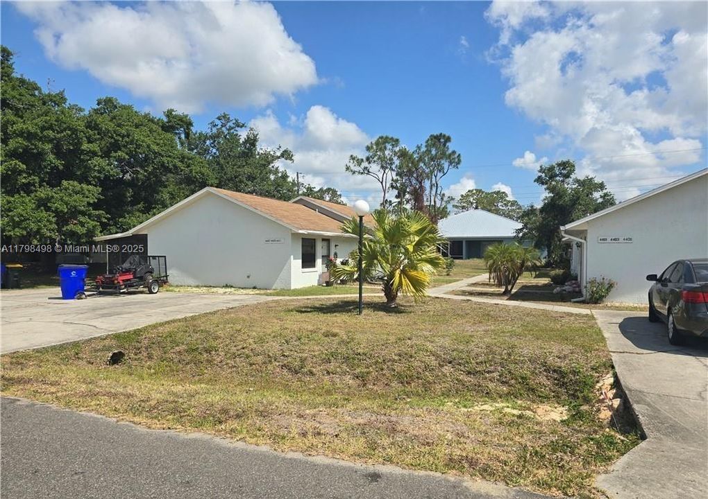 最近售出: $649,000 (0 贝兹, 0 浴室, 0 平方英尺)