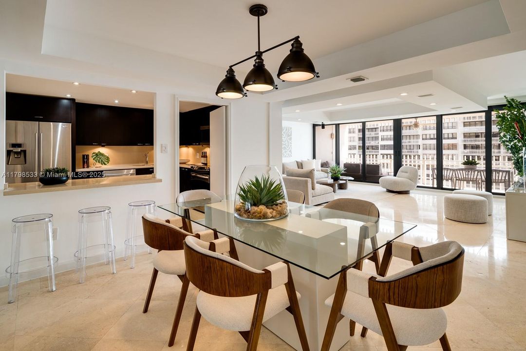 Vendido Recientemente: $1,599,000 (2 camas, 2 baños, 1882 Pies cuadrados)