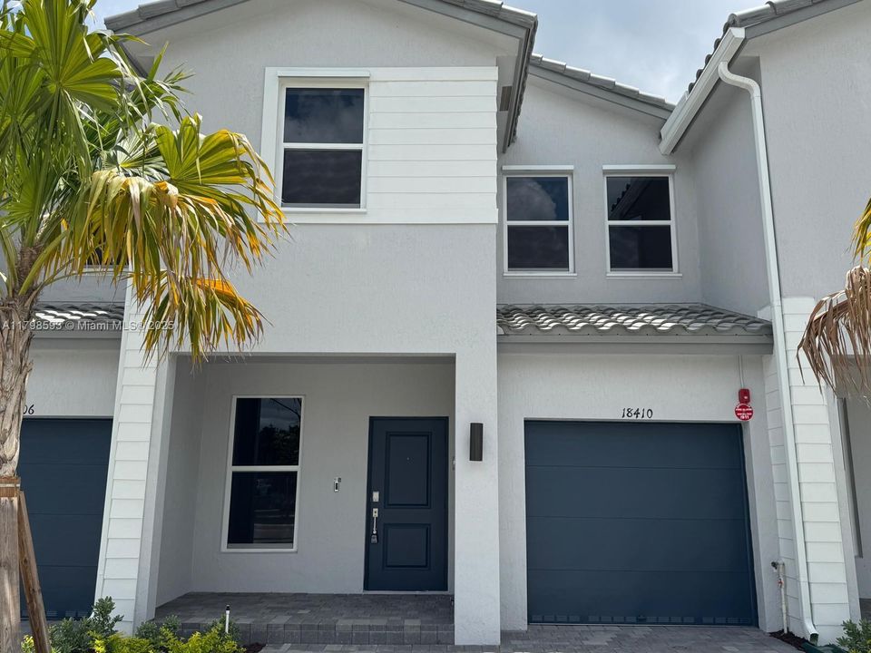 Active With Contract: $4,000 (3 beds, 2 baths, 1787 Square Feet)