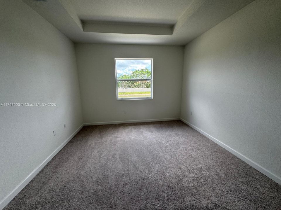 Active With Contract: $4,000 (3 beds, 2 baths, 1787 Square Feet)