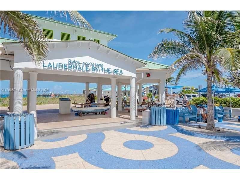 For Sale: $550,000 (1 beds, 1 baths, 1000 Square Feet)