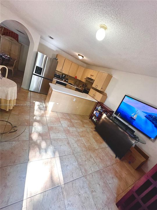 Vendido Recientemente: $520,000 (3 camas, 2 baños, 1790 Pies cuadrados)