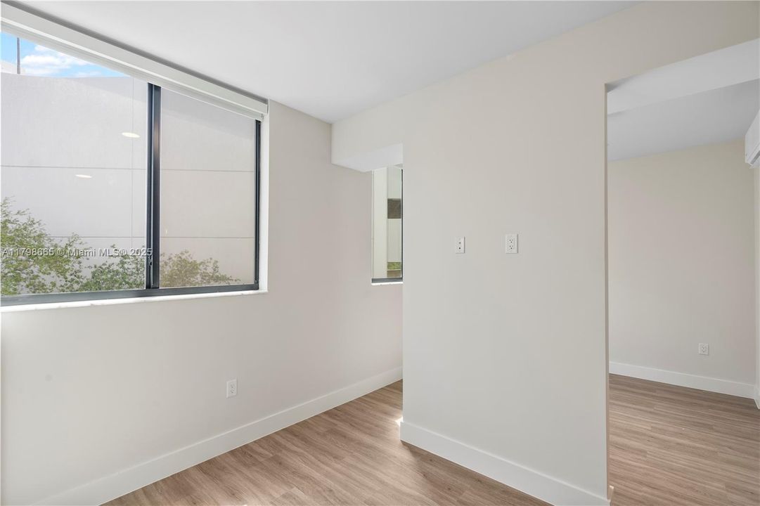 Recently Rented: $1,990 (0 beds, 1 baths, 399 Square Feet)