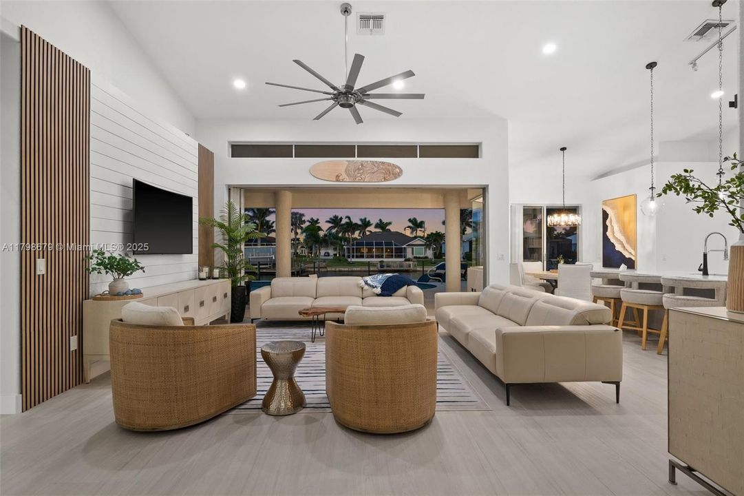 На продажу: $998,900 (3 спален, 2 ванн, 1995 Квадратных фут)