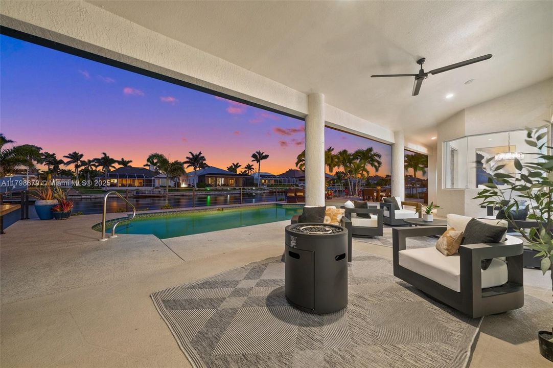 На продажу: $998,900 (3 спален, 2 ванн, 1995 Квадратных фут)