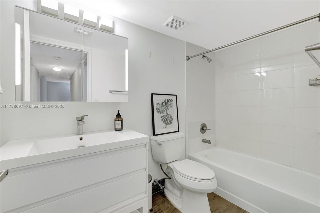 2nd Bathroom