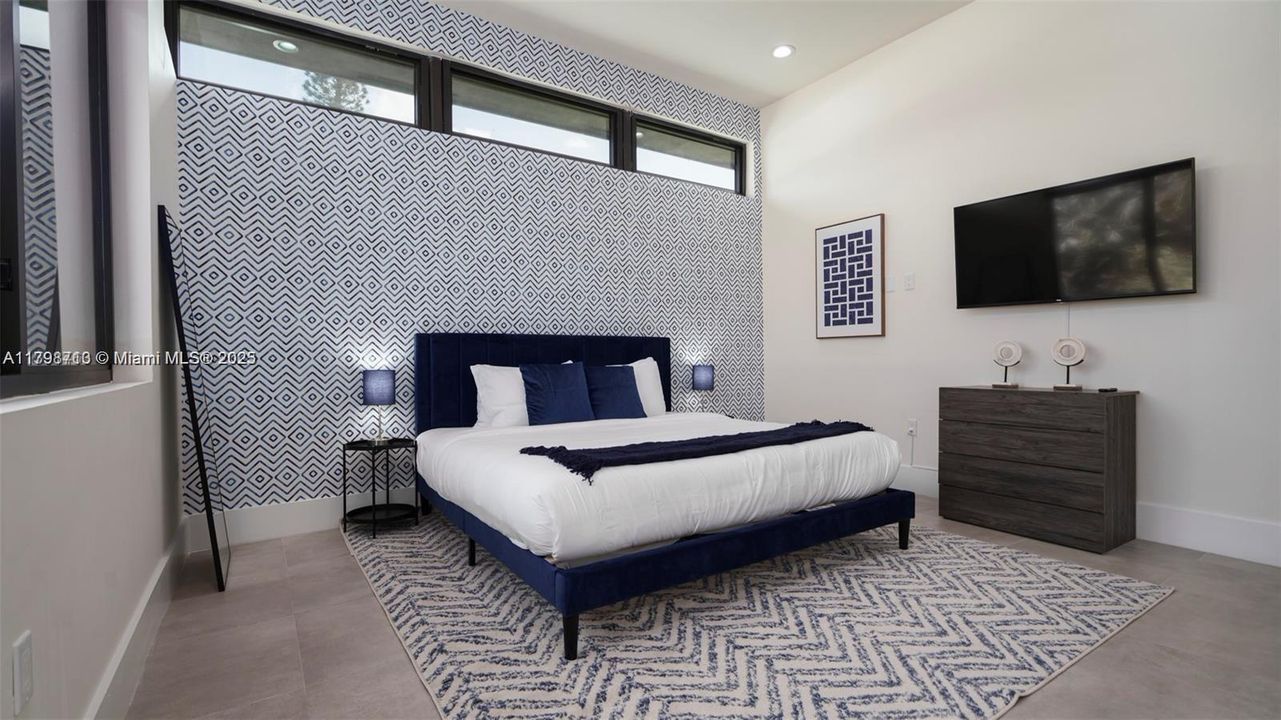 Недавно арендовано: $24,995 (8 спален, 7 ванн, 5231 Квадратных фут)