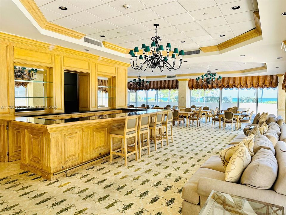 For Sale: $880,000 (2 beds, 2 baths, 1480 Square Feet)