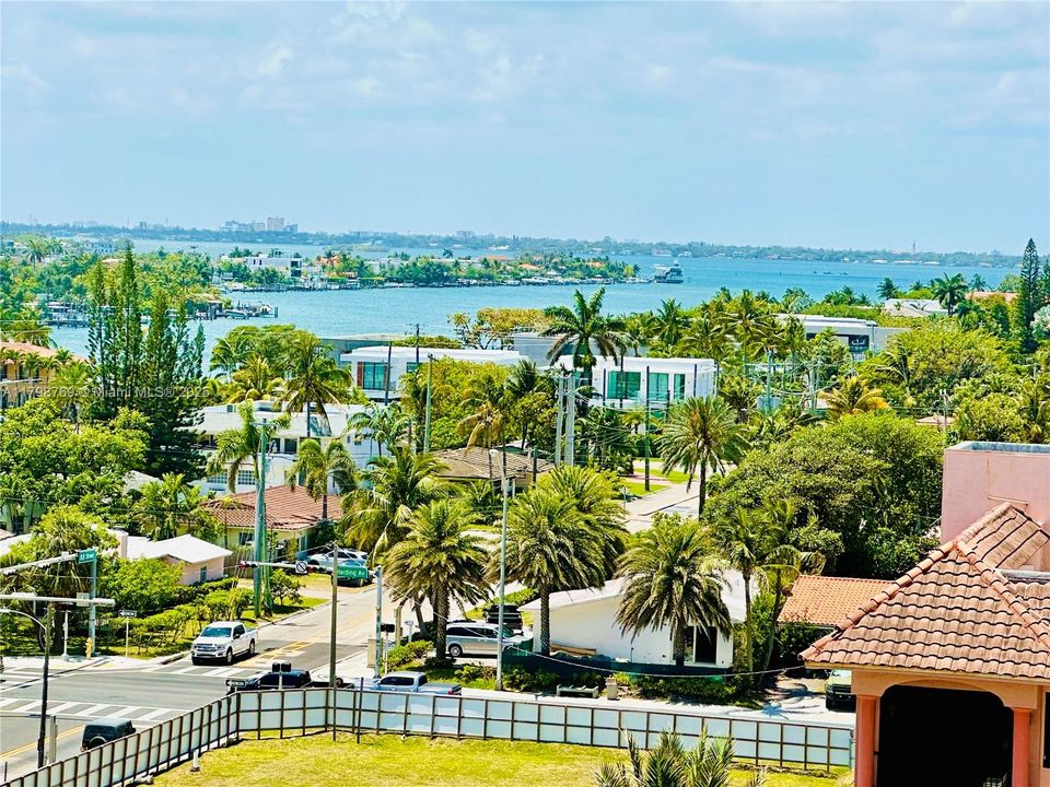 For Sale: $880,000 (2 beds, 2 baths, 1480 Square Feet)