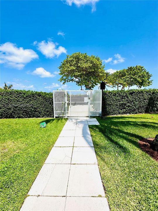 For Sale: $880,000 (2 beds, 2 baths, 1480 Square Feet)