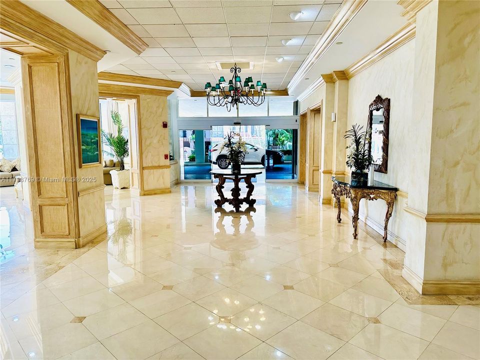 For Sale: $880,000 (2 beds, 2 baths, 1480 Square Feet)