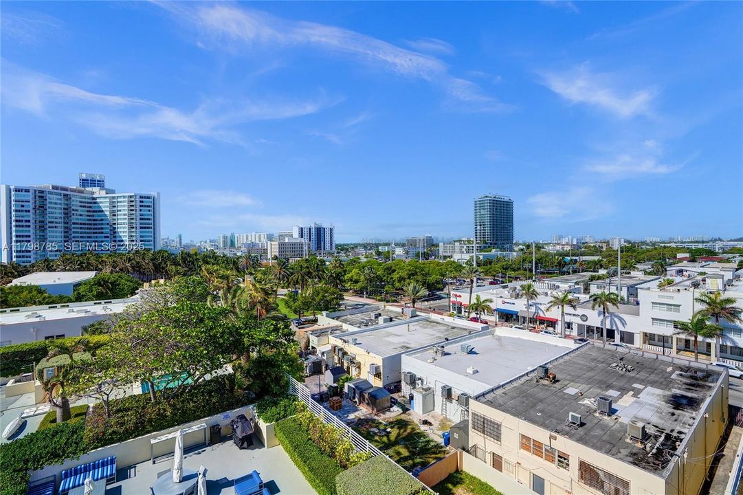 For Sale: $1,400,000 (2 beds, 2 baths, 1410 Square Feet)
