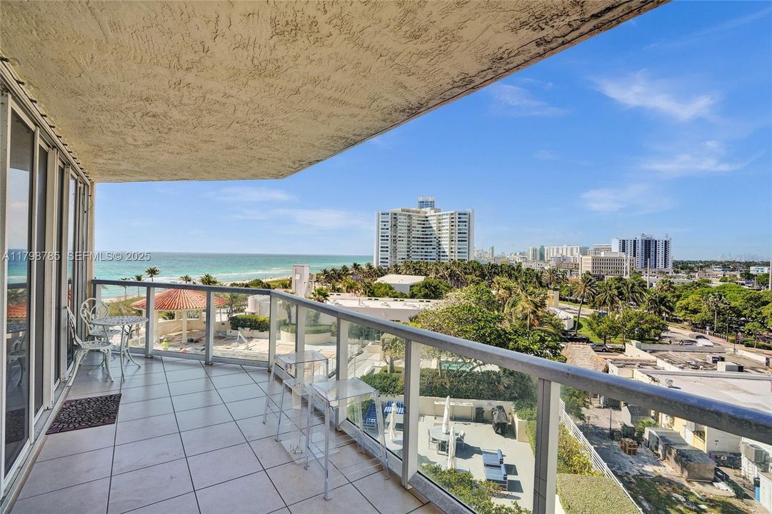 For Sale: $1,400,000 (2 beds, 2 baths, 1410 Square Feet)