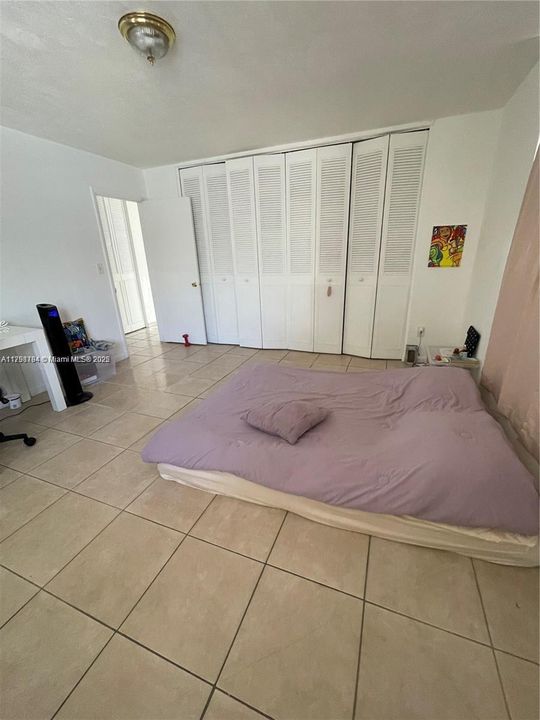 Vendido Recientemente: $290,000 (1 camas, 1 baños, 690 Pies cuadrados)