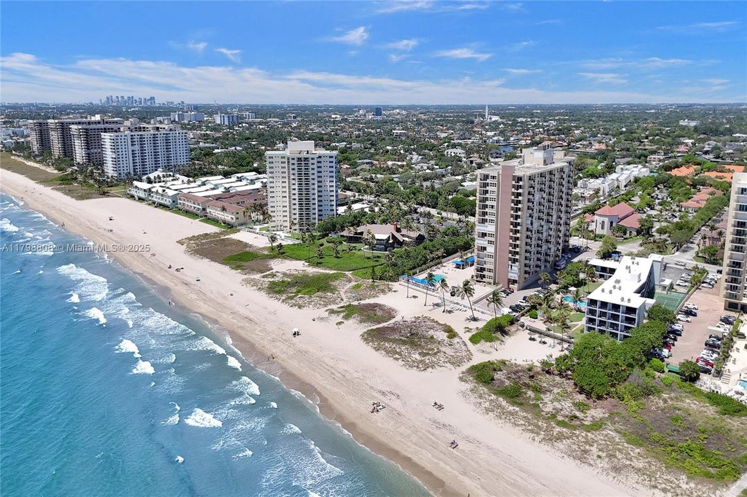 最近售出: $270,000 (1 贝兹, 1 浴室, 760 平方英尺)