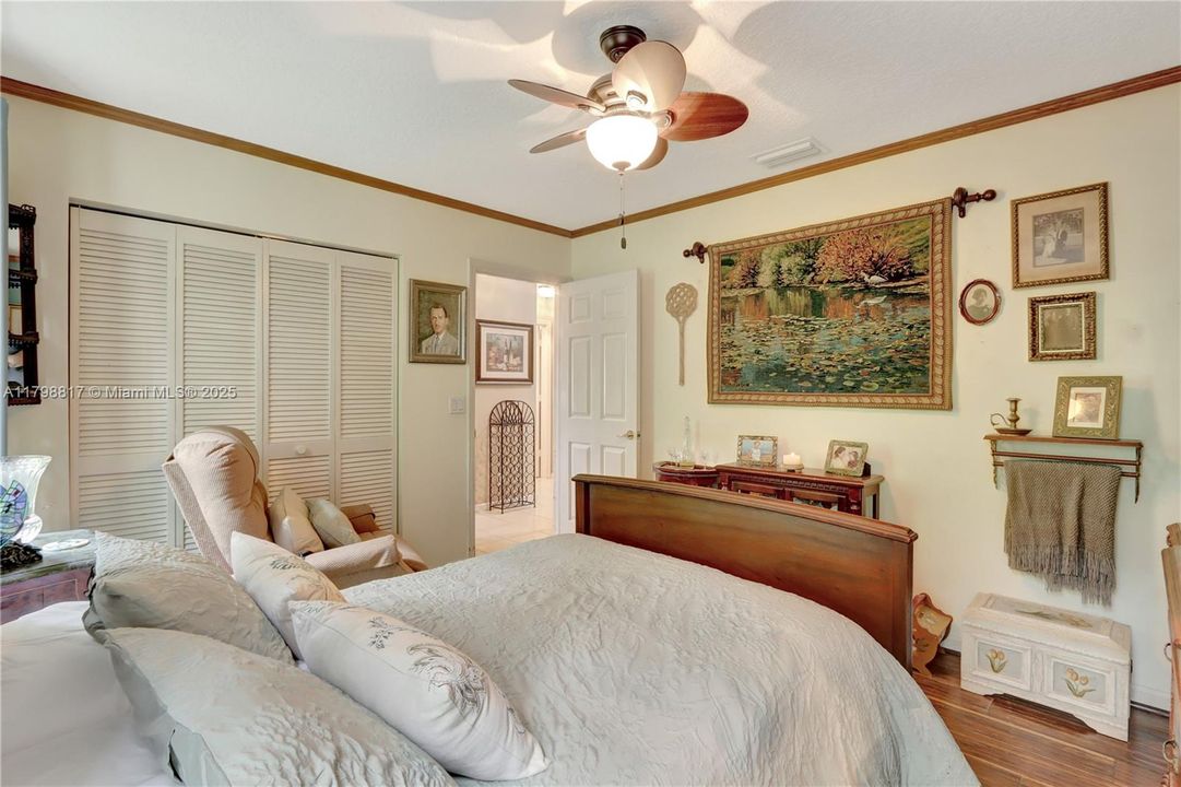 Active With Contract: $1,129,000 (4 beds, 2 baths, 2918 Square Feet)