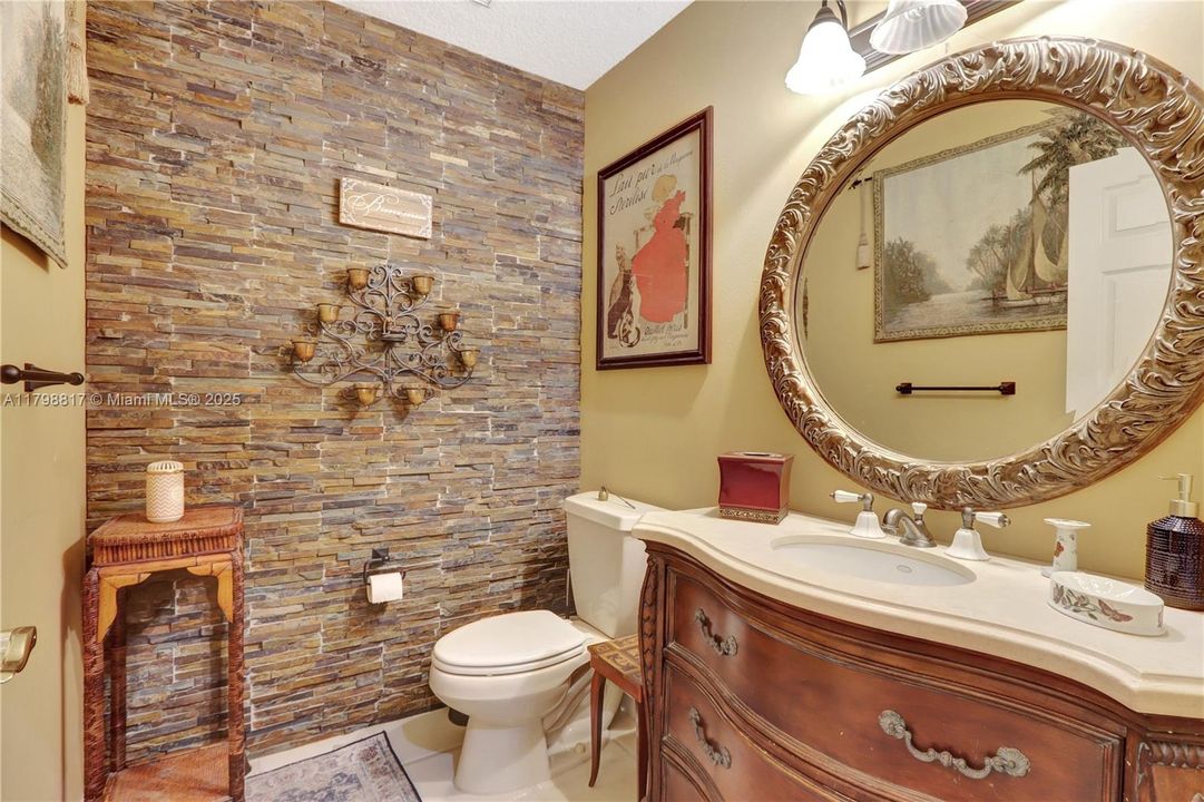 Active With Contract: $1,129,000 (4 beds, 2 baths, 2918 Square Feet)