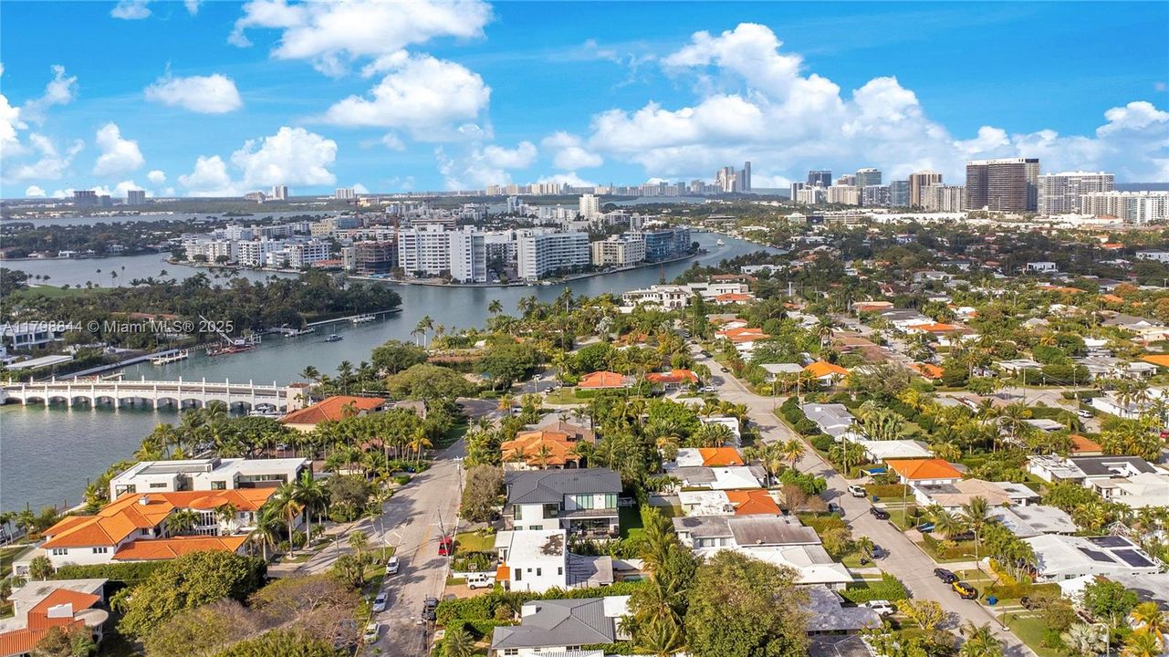 Recently Sold: $1,675,000 (4 beds, 3 baths, 2004 Square Feet)