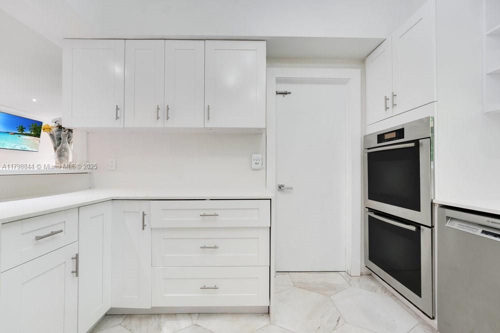 Recently Sold: $1,675,000 (4 beds, 3 baths, 2004 Square Feet)