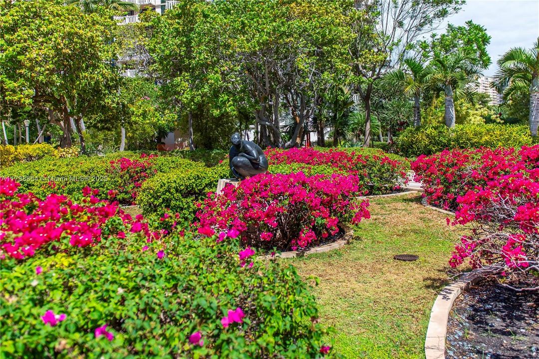 Recently Rented: $12,000 (3 beds, 2 baths, 1782 Square Feet)