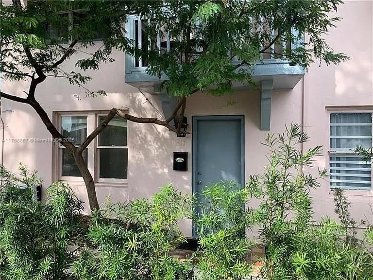 Active With Contract: $2,400,000 (0 beds, 0 baths, 0 Square Feet)