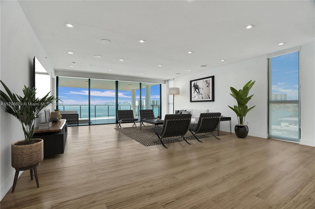 En Venta: $3,699,000 (3 camas, 3 baños, 2210 Pies cuadrados)