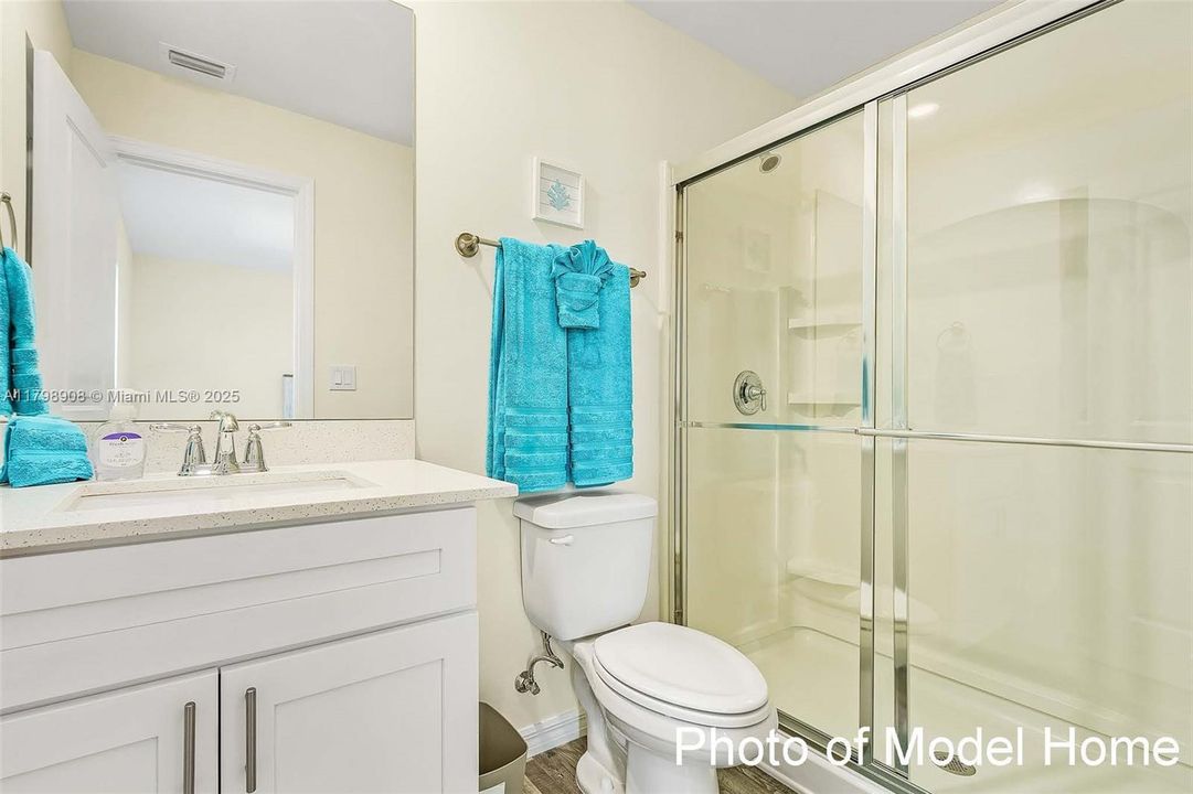 合同活跃: $437,990 (4 贝兹, 3 浴室, 1767 平方英尺)