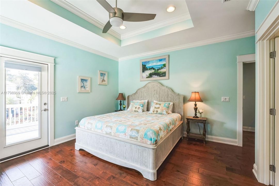 待售: $1,233,500 (3 贝兹, 3 浴室, 2324 平方英尺)